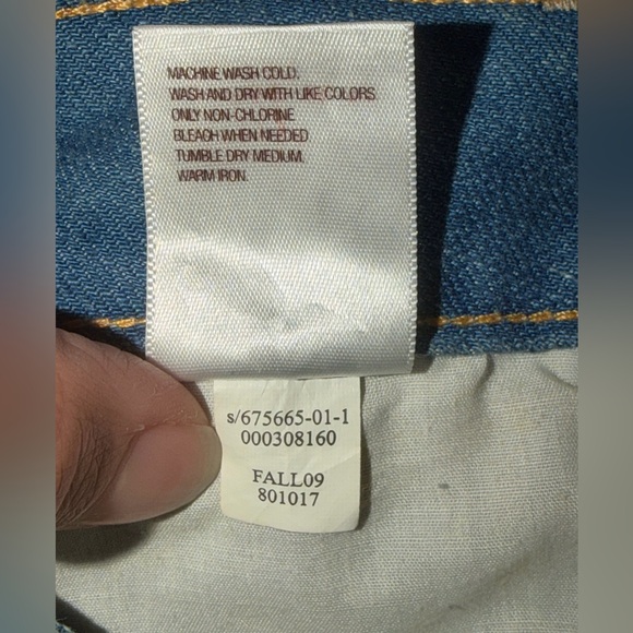 Women’s Old Navy light wash blue denim mini skirt Size 6 worn 3 times EUC - Picture 6 of 7